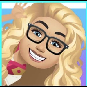 Meet your Posher, Denise
